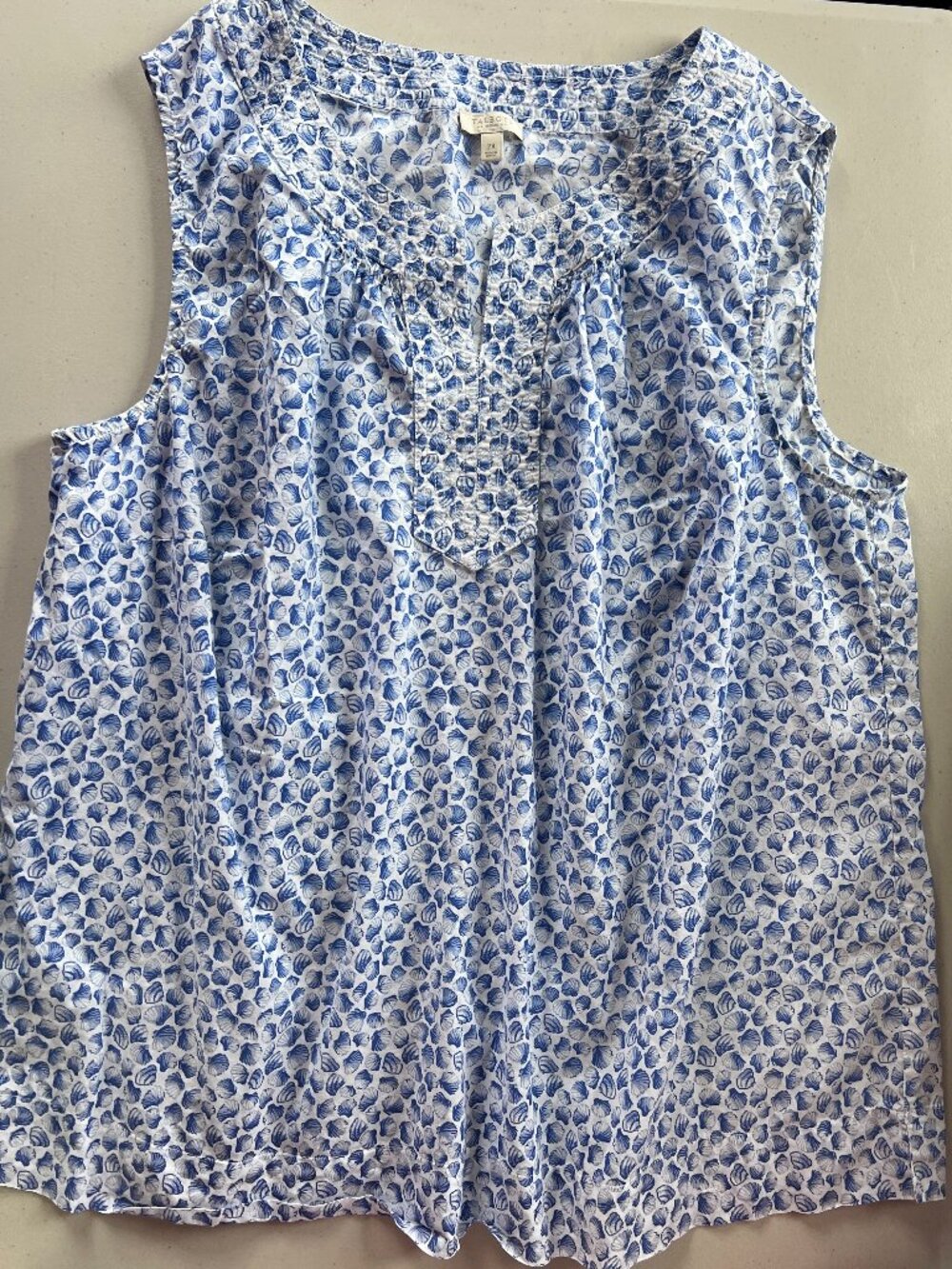 Talbots 2X Sleeveless Top - Crisp & Beautiful